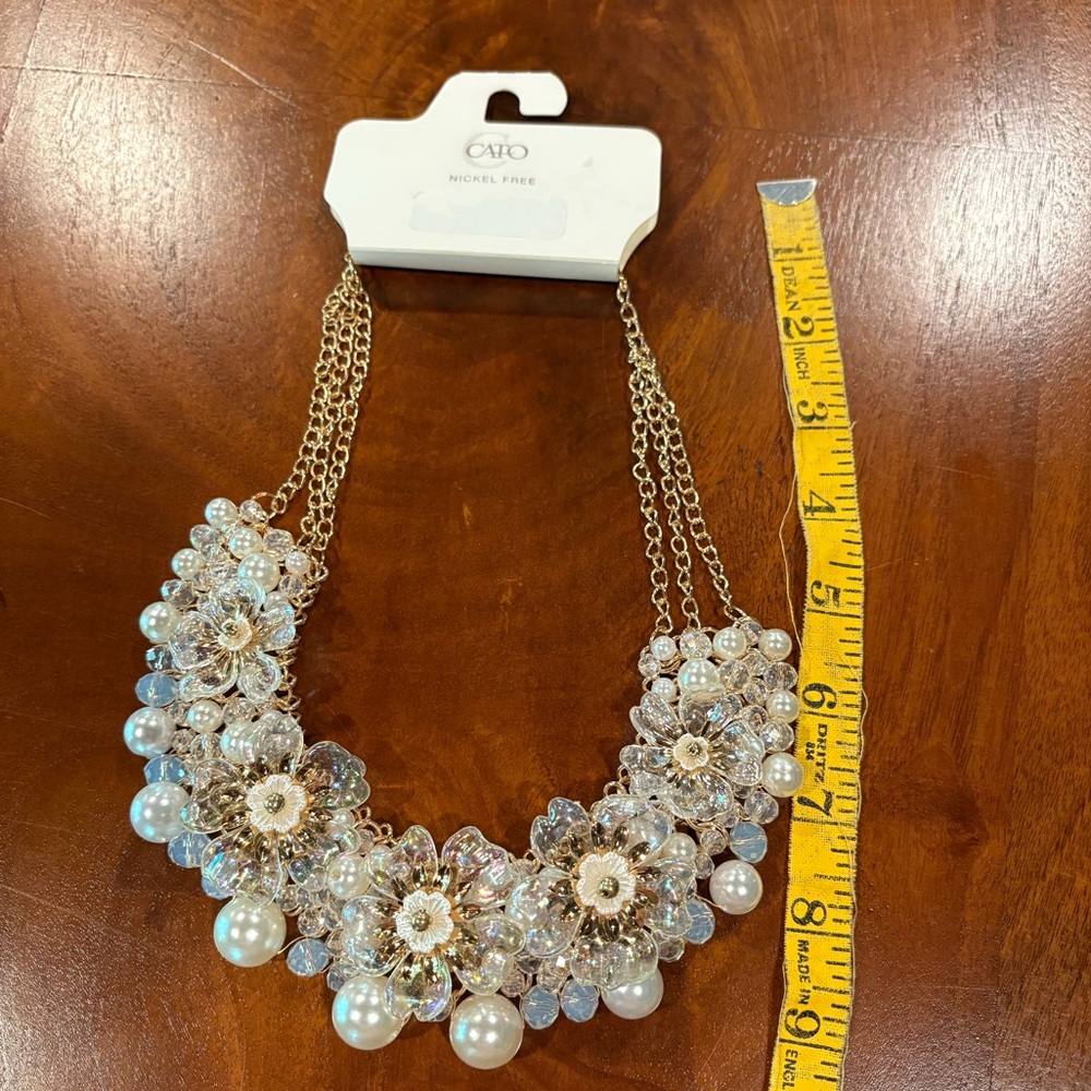 Cato Gold and Iridescent Floral Necklace - Picture 2 of 3